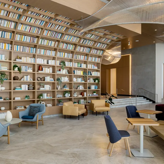 Lobby & Lounge - West San Diego