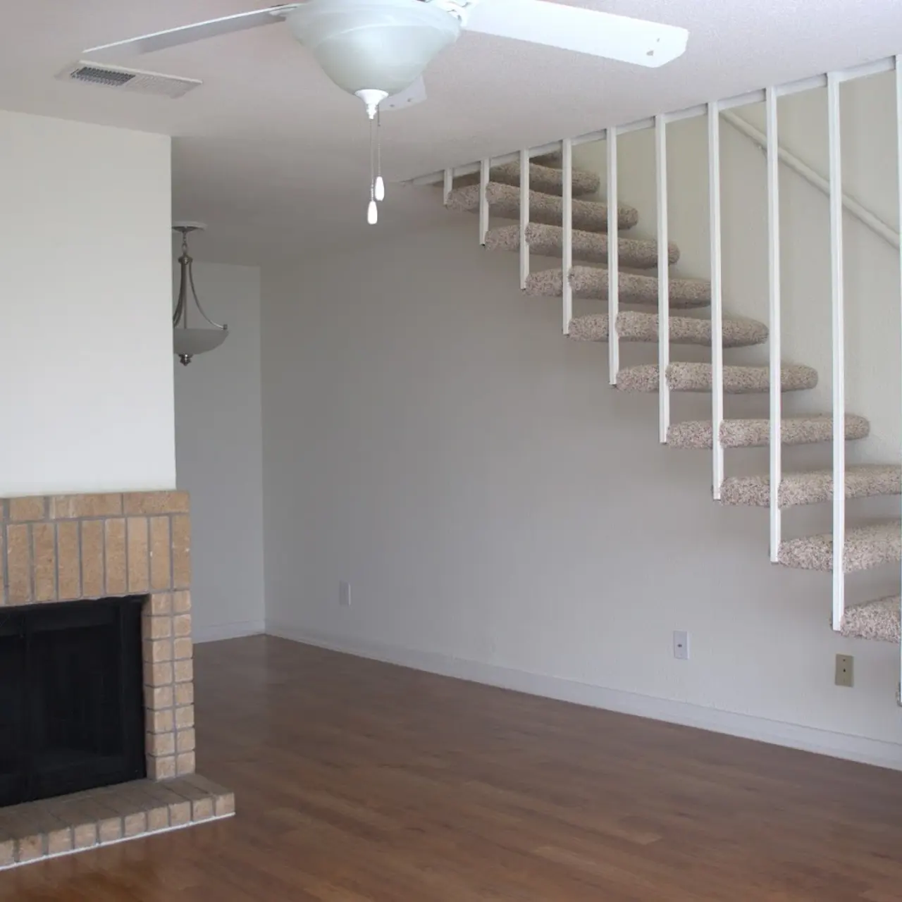 Eagle Hollow - House, Housing, Staircase