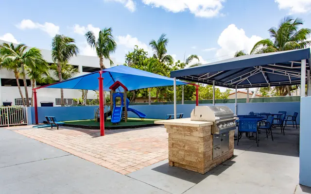 Los Sueños Apartments Los Sueños Apartments - outdoor amenities