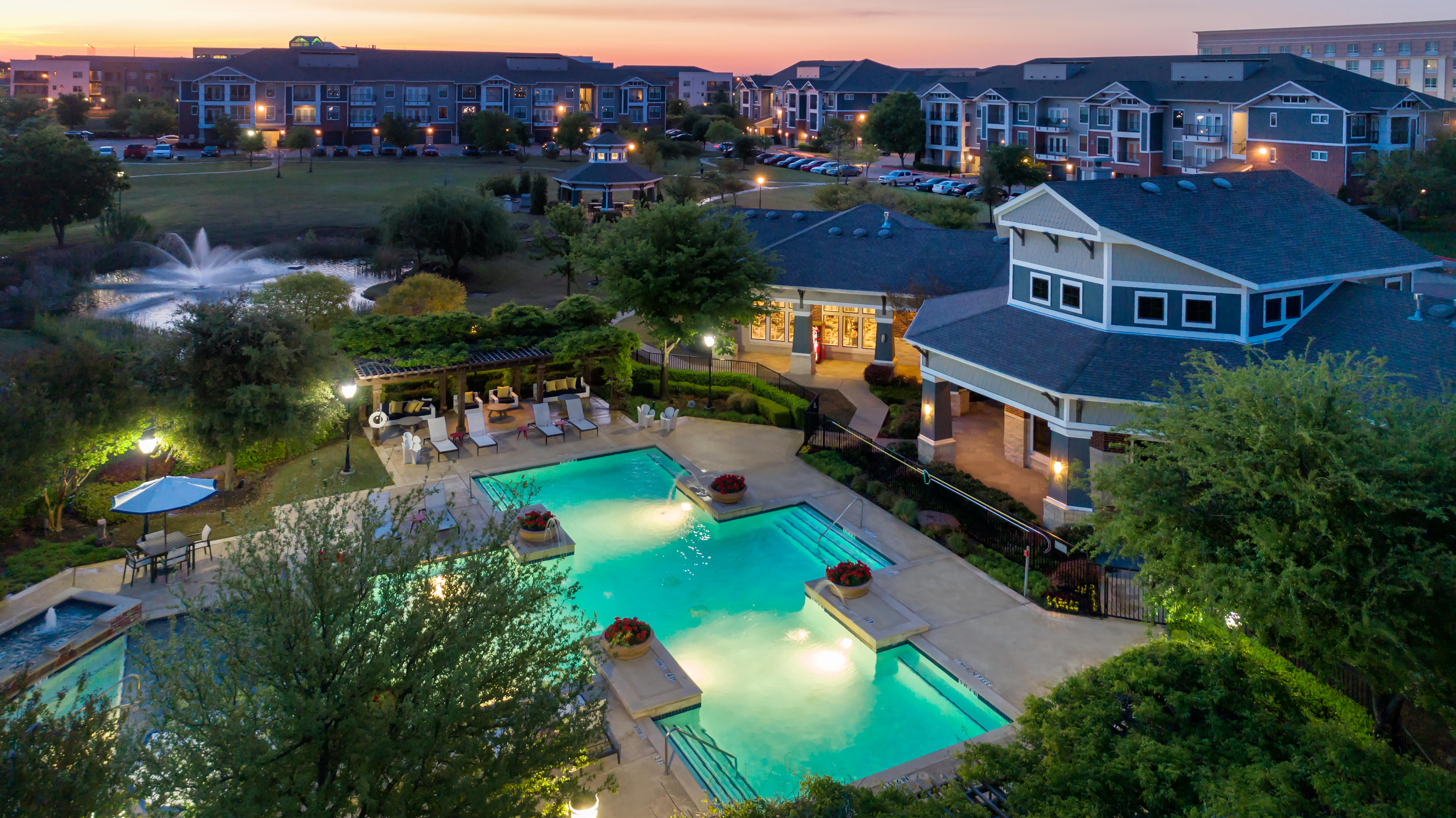 Centreport Lake Centreport Lake - Pool, Water, Swimming Pool