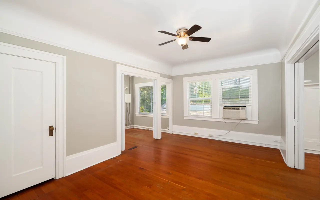 Casa del Rey and Courtyard - Corner, Floor, Flooring