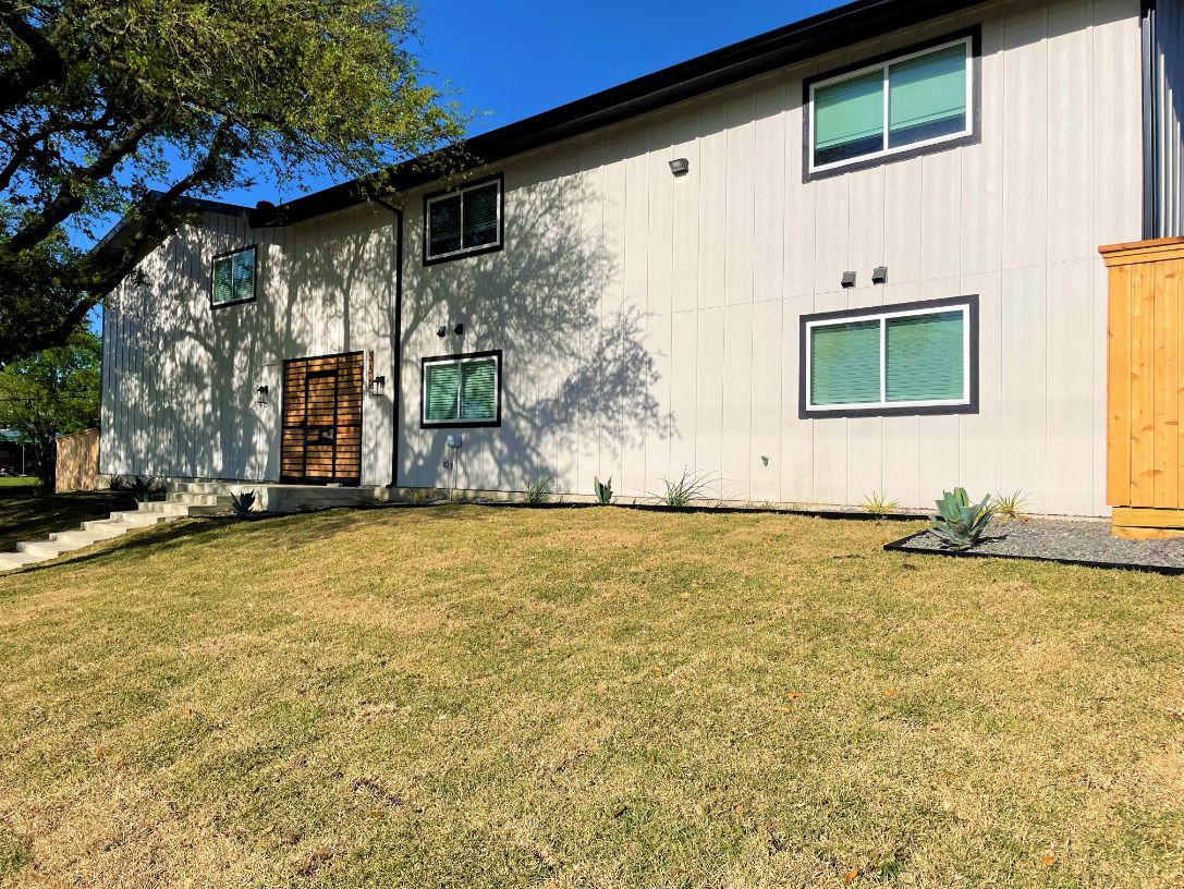 Live at Indio Live at Indio - Interior Design, Grass, Nature