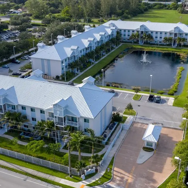 Villages at Lake Osborne Villages at Lake Osborne - Building, Outdoors, Water