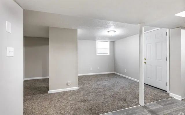 Timber Creek - Floor, Corner, Flooring