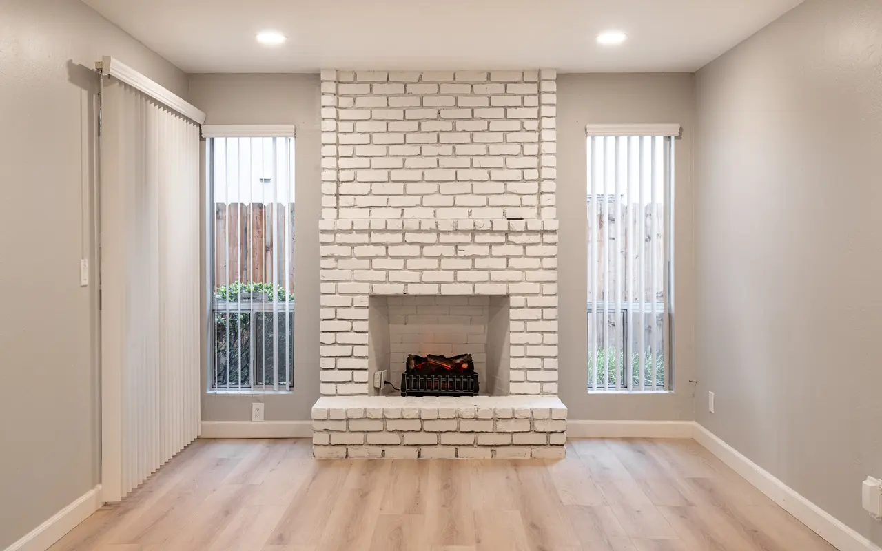 2712 E Street - Indoors, Interior Design, Fireplace