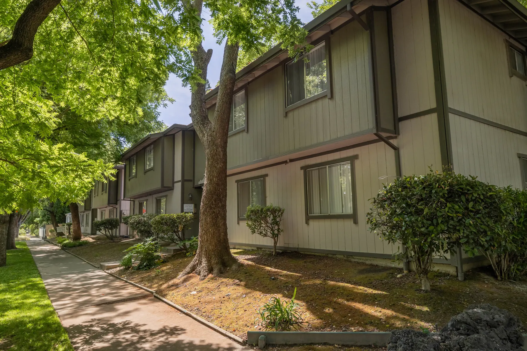 U Street - Neighborhood, City, Suburb