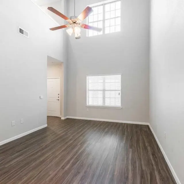 Rolling Hills Townhomes - Floor, Corner