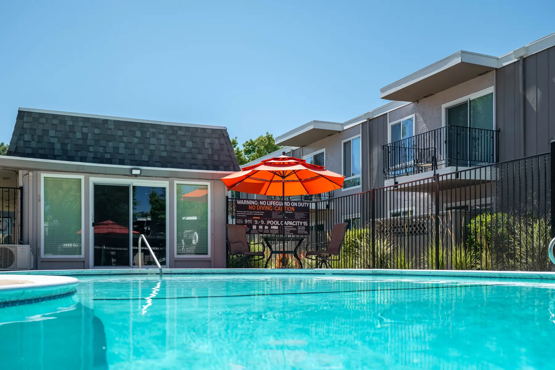 Creekside Oaks - Hotel, Housing, Villa