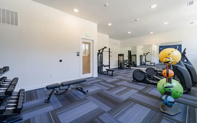 Trinity Highline A7403260-HDR.jpg