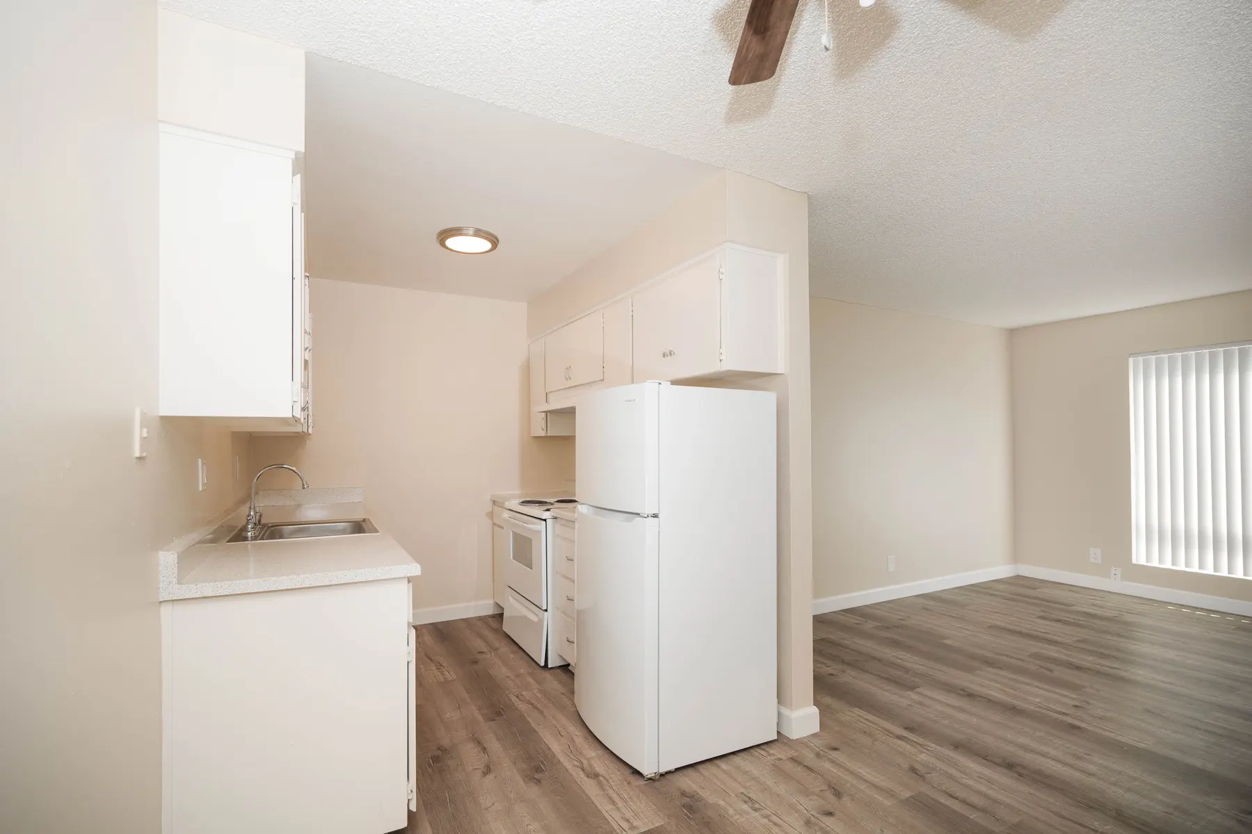 Creekside Oaks - Corner, Indoors, Interior Design