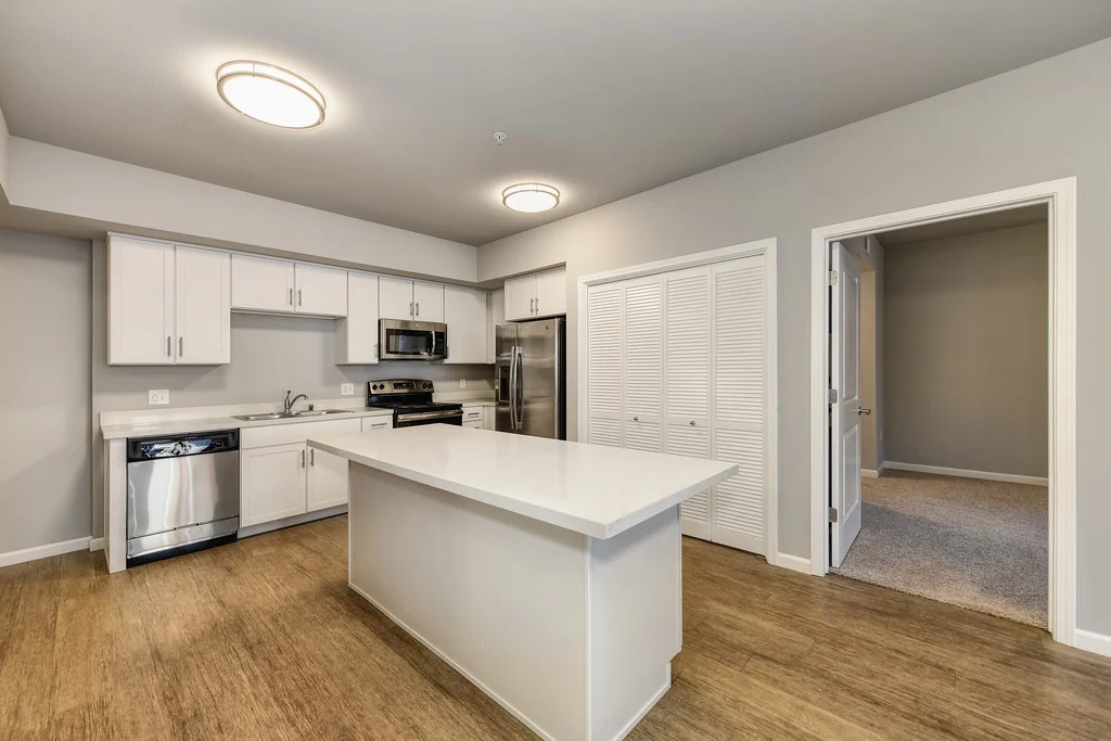 Gateway Station Gateway Station - Indoors, Room