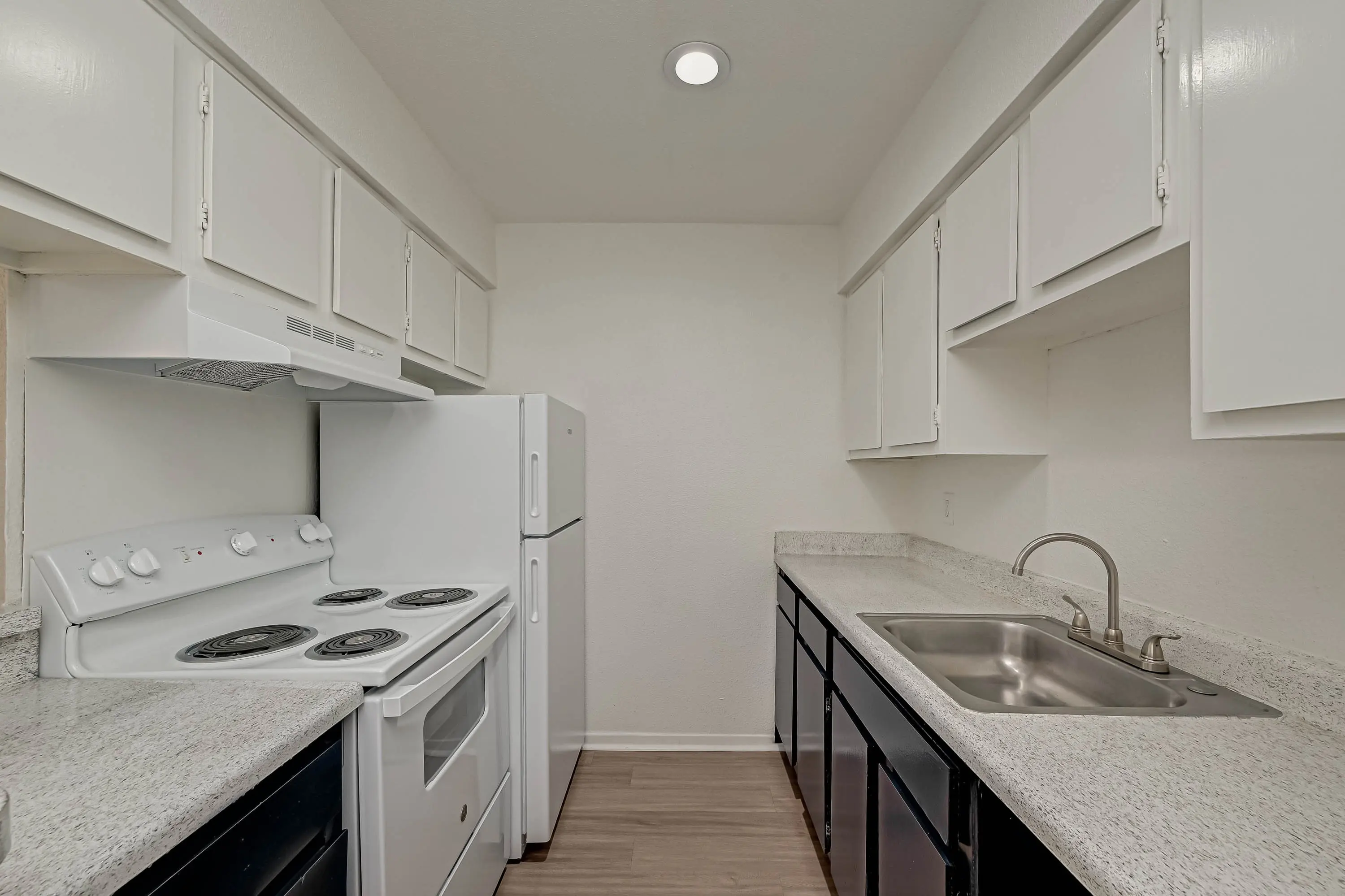 8950 Glencrest 8950 Glencrest - Sink Faucet, Sink, Kitchen