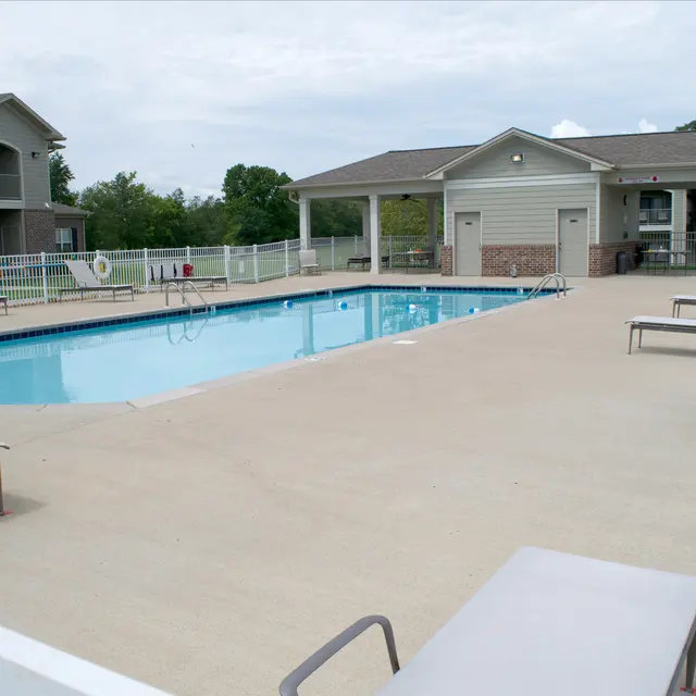 Griffin Gate Apartments - Pool, Bench