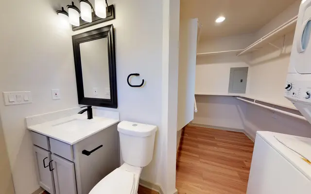 Ross & Matilda - Wood