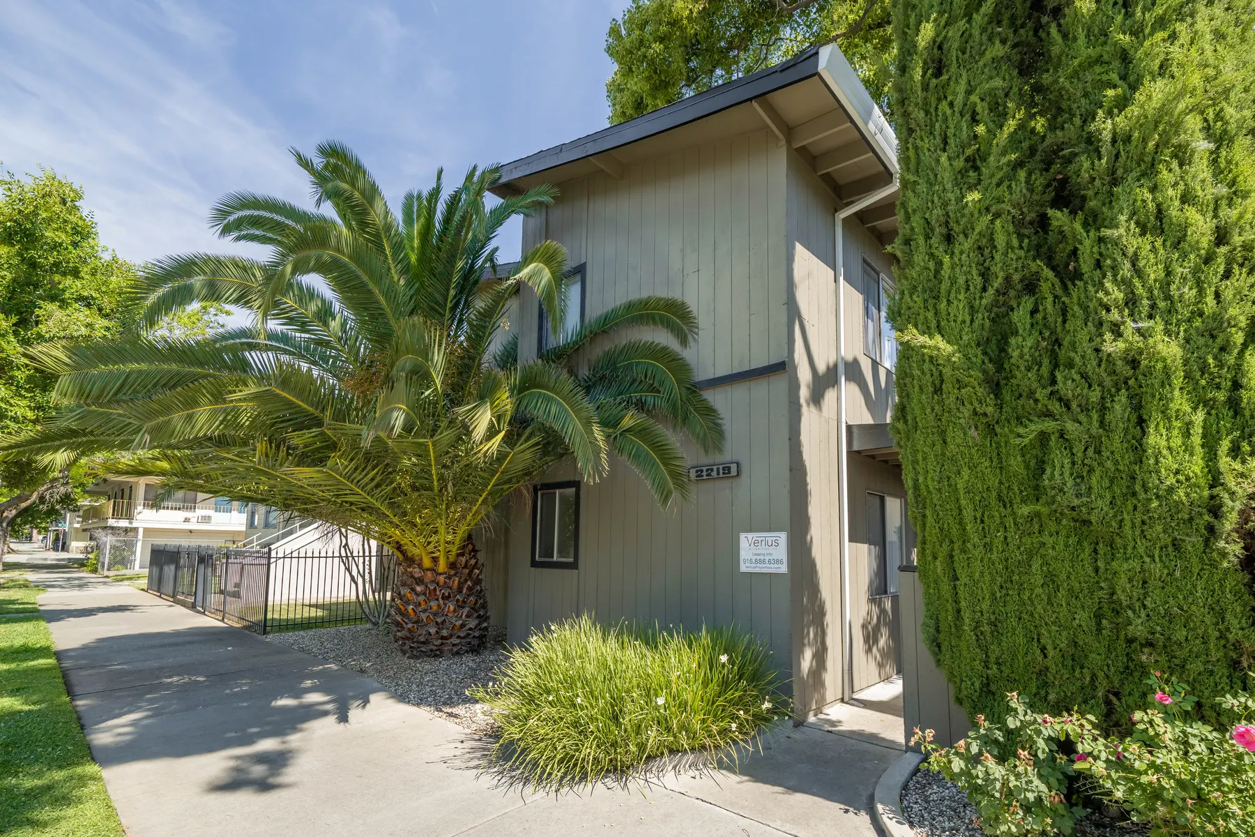 P Street Apartments - Garden, Outdoors, Villa