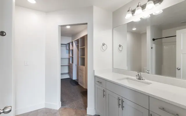 Porter Ranch Townhomes - Corner, Sink, Sink Faucet