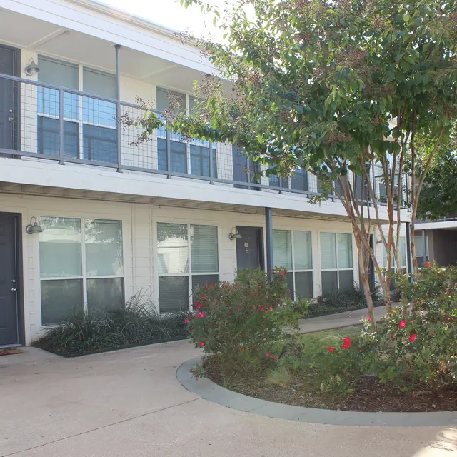 Carillon - City, Condo, Housing