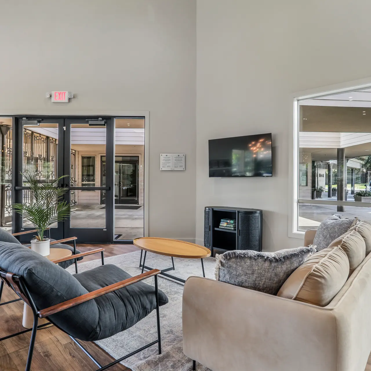 Venetian Bridges - Furniture, Living Room, Door