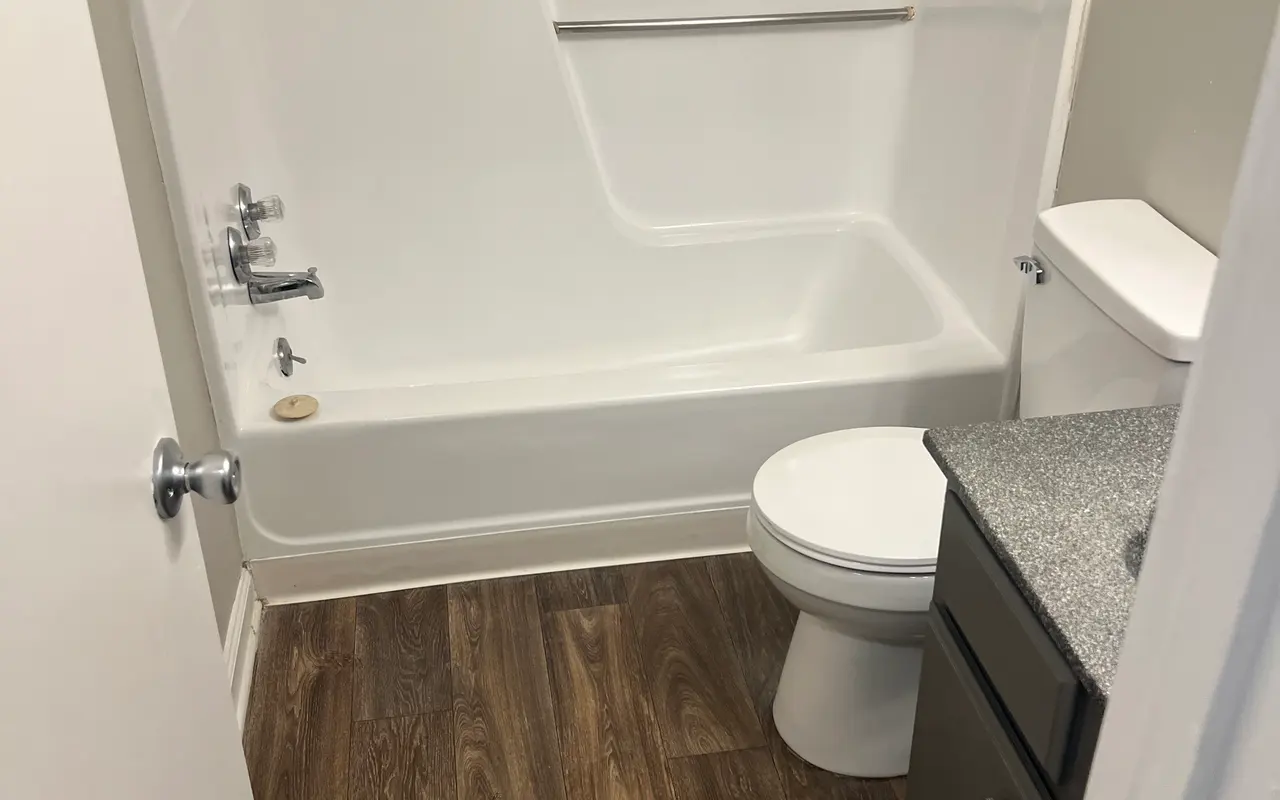 The Villas at Walnut - Indoors, Bathing, Bathtub