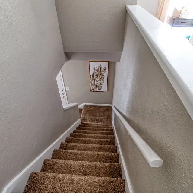 Knoll Crest Apartments