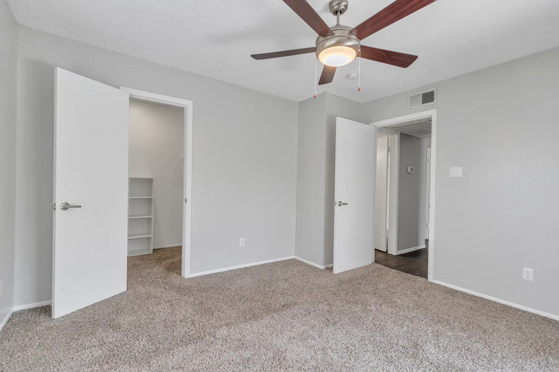 HillCreste at Thousand Oaks - Corner, Floor, Appliance