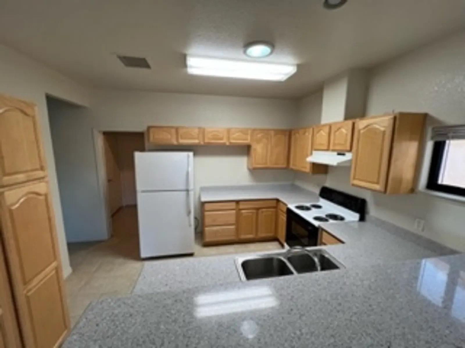 Desert Oasis Communities Desert Oasis Communities - Indoors, Kitchen, Device