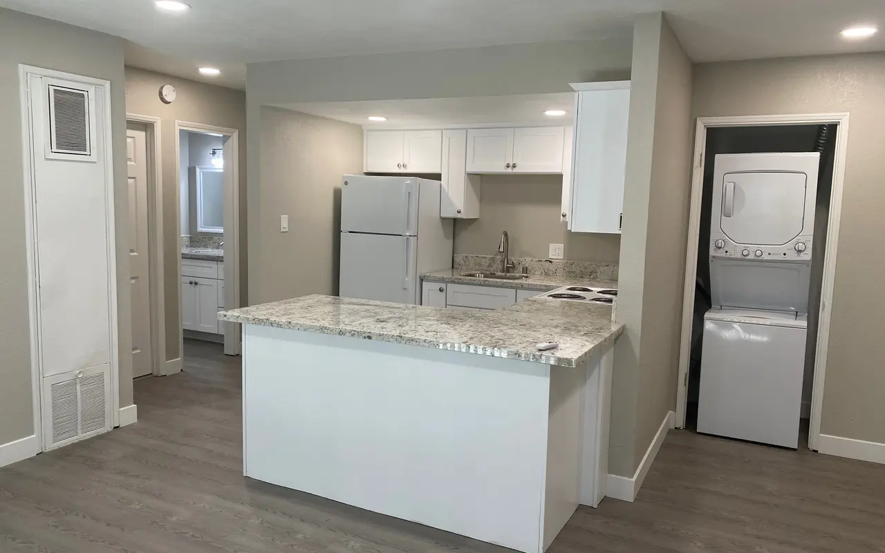 Magnolia Court Apartments - Indoors, Interior Design, Kitchen