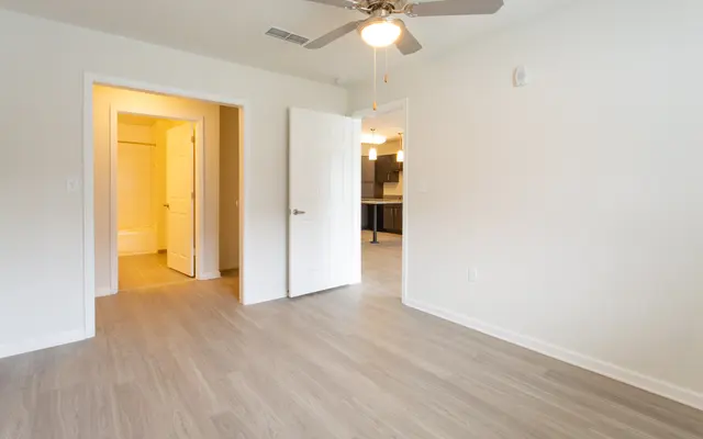 Casañas Village Apartments - Ceiling Fan, Flooring, Floor