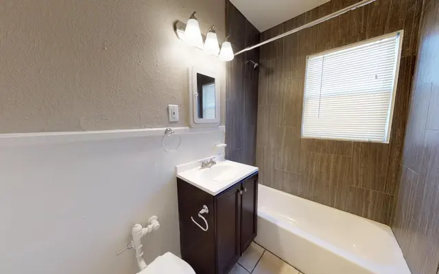 Marquita Court Apartments - Room