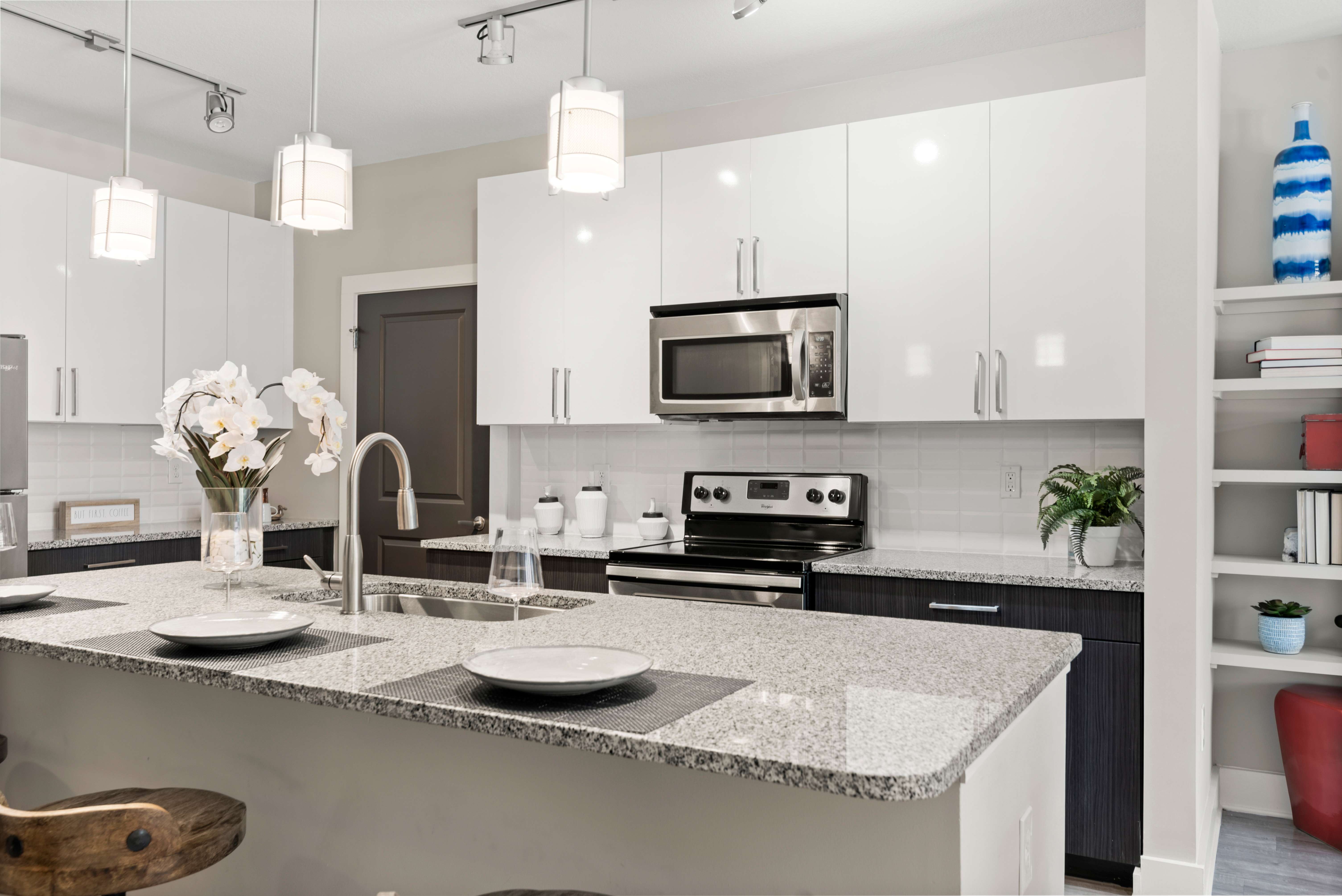 SYNC at Perimeter - Room, Indoors, Microwave