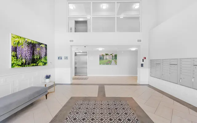 Pinnacle at Peacefield - Art, Flooring, Floor