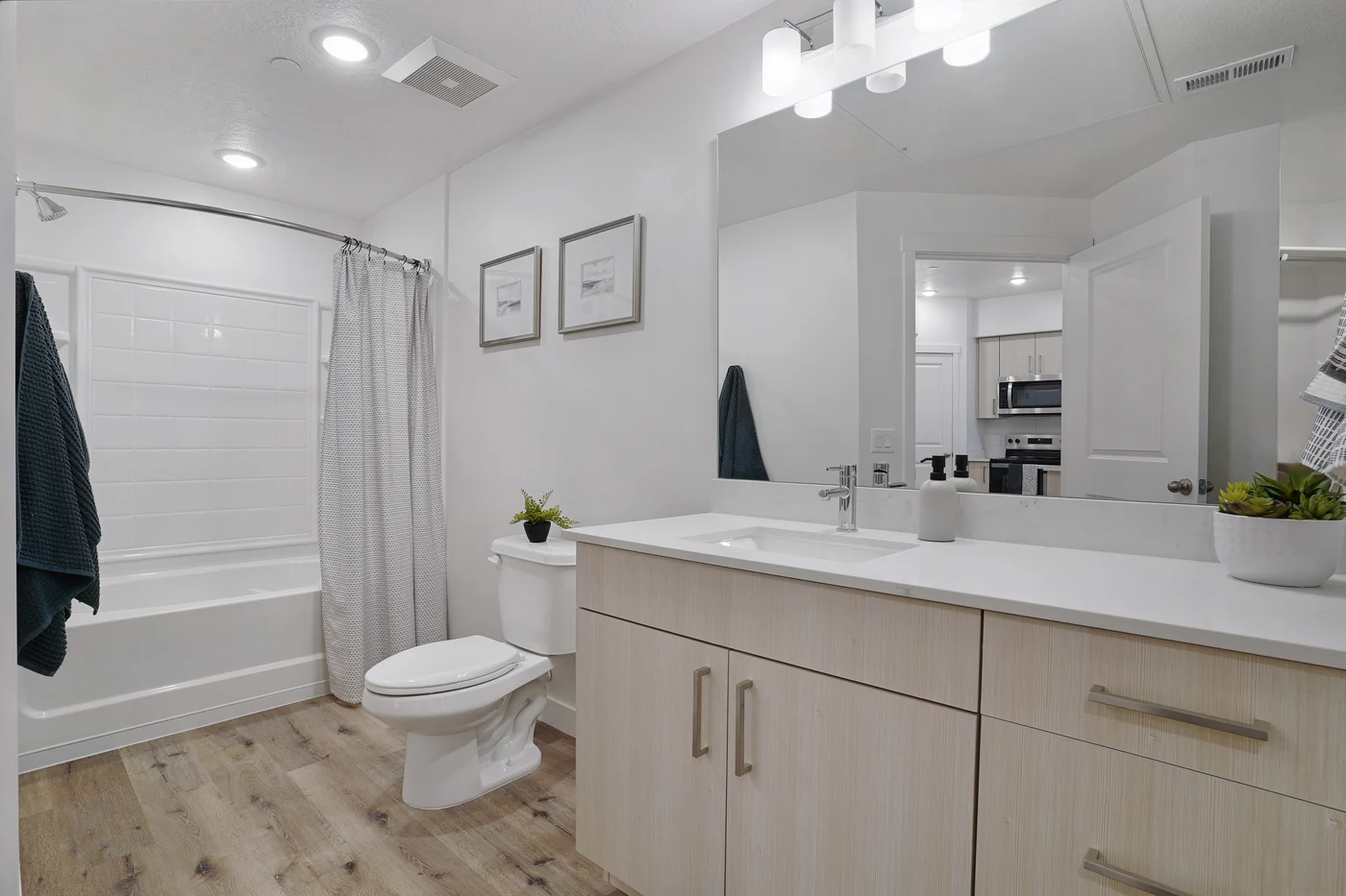 Holbrook Apartments — Lehi, UT