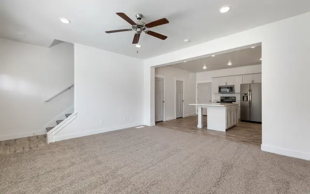 Porter Ranch Townhomes - Corner, Floor, Appliance