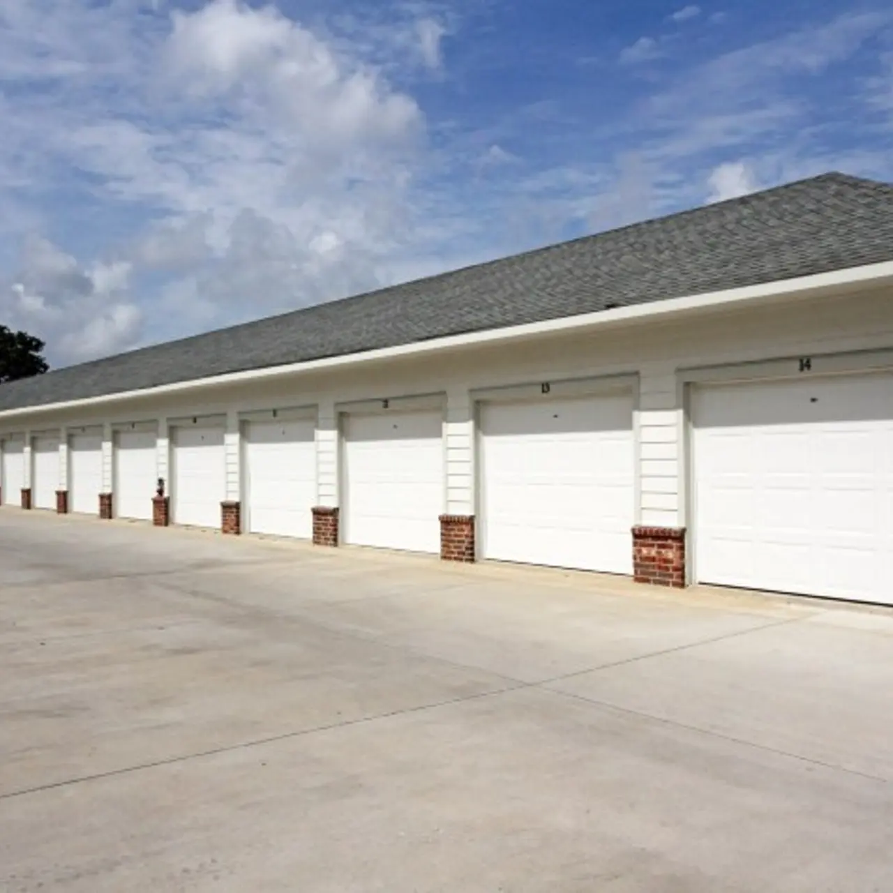 Villa Broussard I and II - Garage