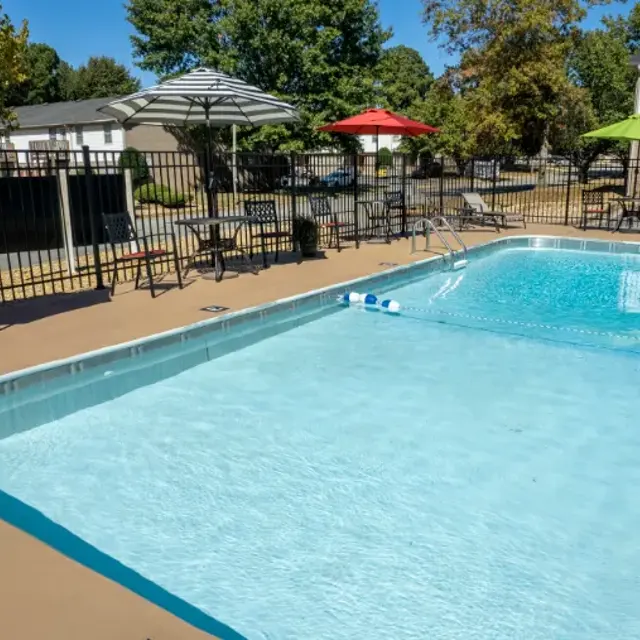Windsor Apartments - Pool, Water, Swimming Pool