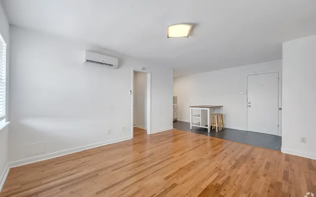 Lakewood-Plaza (30)-min.jpg