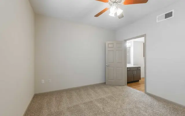 Mason Senior Apartments - Corner, Floor, Appliance