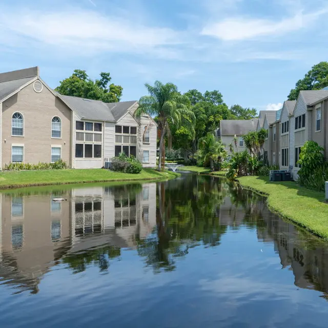Lake in between apartment buildings at Bradenton Reserve.