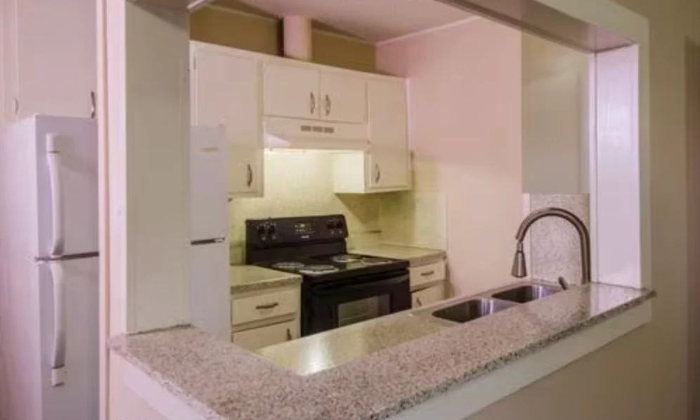 Palms of Clute Palms of Clute - Indoors, Interior Design, Kitchen