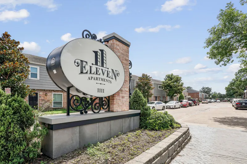 11Eleven - City, Street, Urban