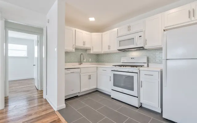 Lakewood Plaza - Room, Flooring, Floor