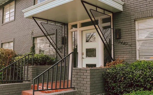 Lakewood Plaza - Building, Urban, Neighborhood