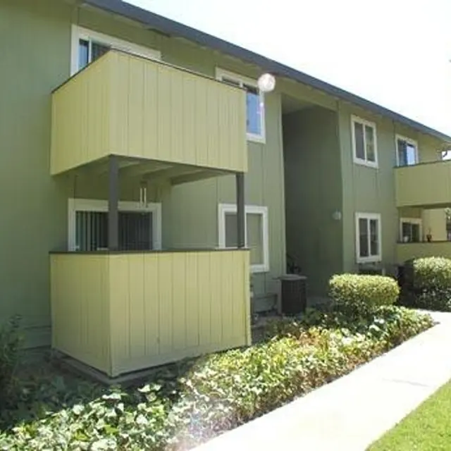 Lotus Landing - Housing, House