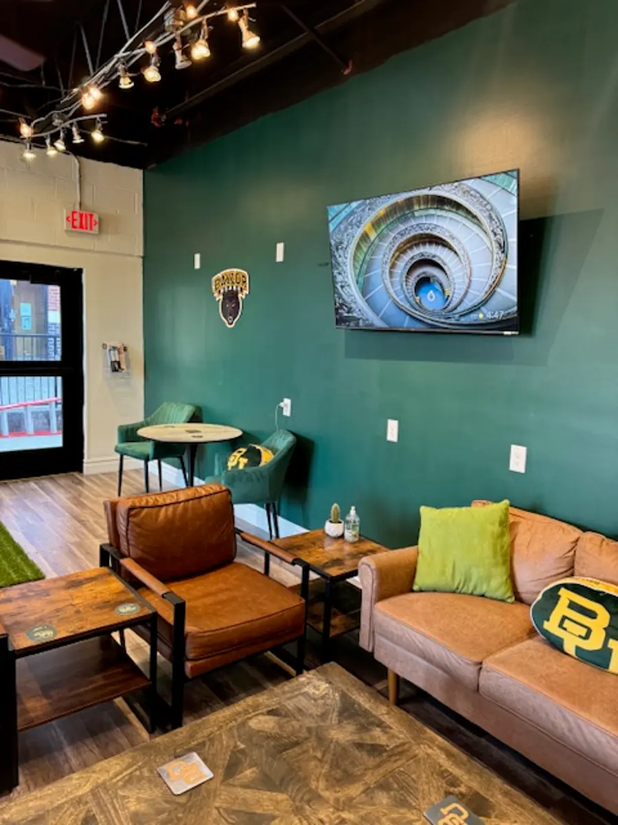 West Campus Lofts - Home Decor, Chair, Desk