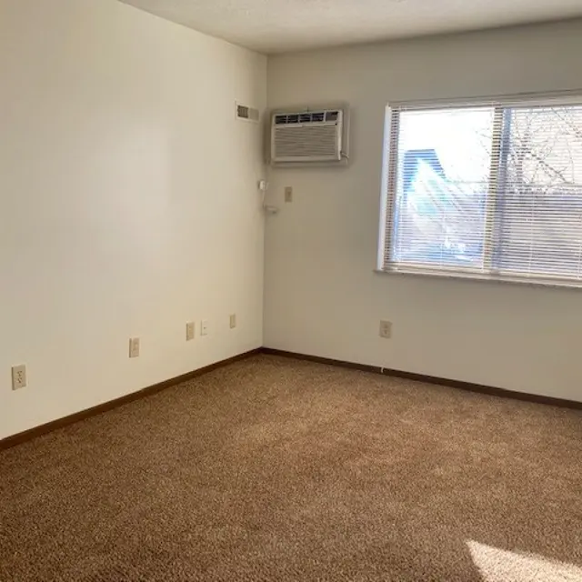 Monte Carlo - Floor, Flooring, Indoors