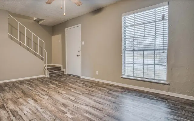 El Paso on the Park - Flooring, Floor, Wood