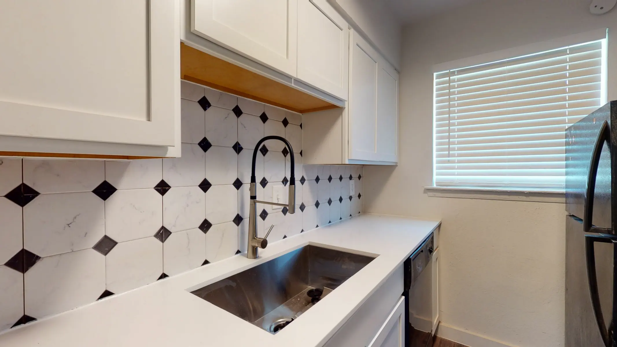 Pergola at Bishop Ridge - Kitchen, Sink, Cabinets