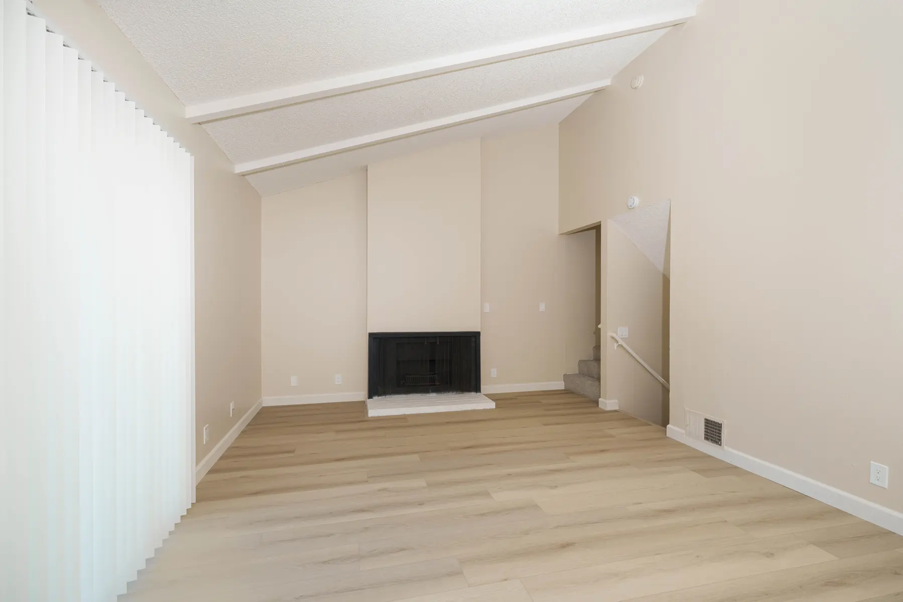 Creekside Oaks - Indoors, Interior Design, Floor