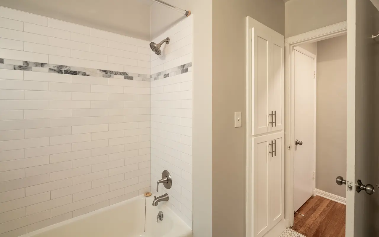 Fountain Gardens - Indoors, Interior Design, Corner