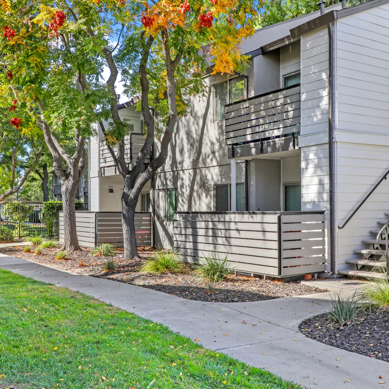 3310 Apartments - Neighborhood, City, Urban